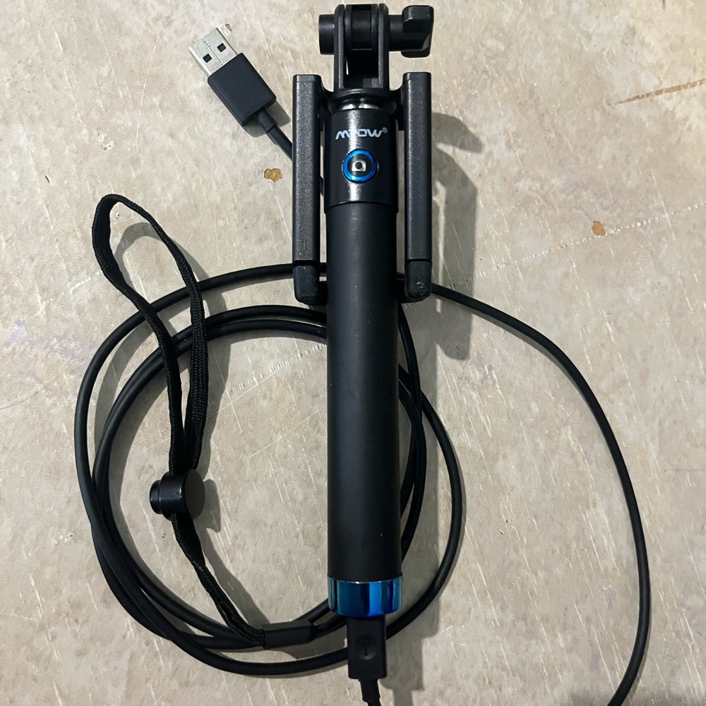 Mpow Black Selfie Stick with Bluetooth